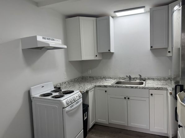 40 Gordon Hill Rd Unit 2A