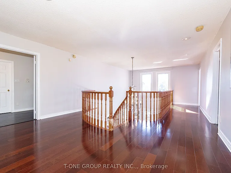 382 Elgin Mills Rd W — Photo 26