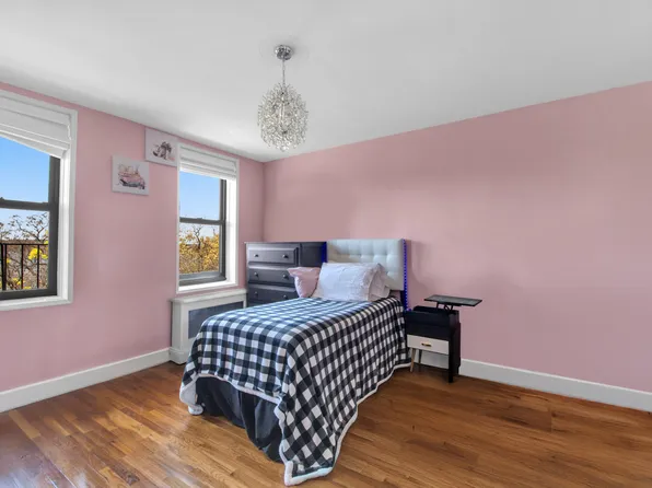 7259 Shore Road image 7 of 10