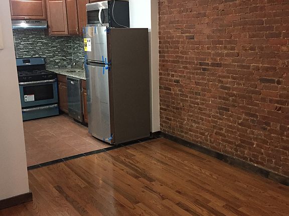 5th image of 167 E 106th St #4E1