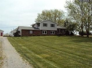 12261 Springfield Rd, New Springfield, OH 44443