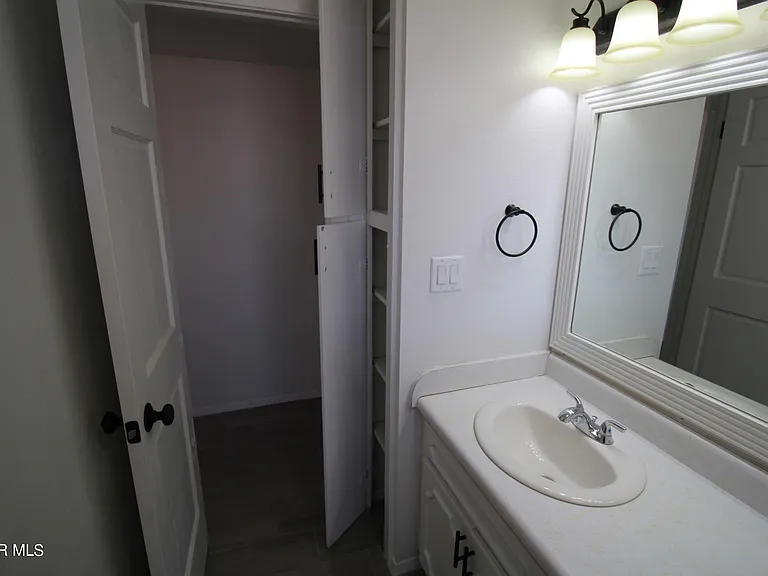 3615 Olympic Ave — Photo 57