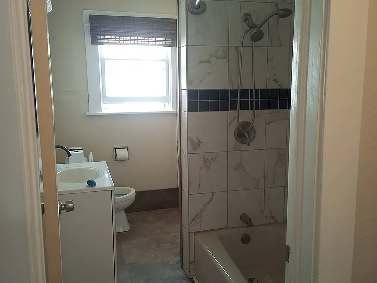 585 Colorado River Blvd — Photo 14