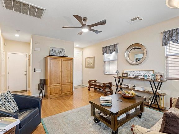 5th image of 620 Sunderland Ct