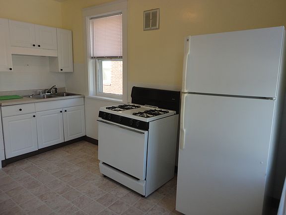 4th image of 5814 S Kingshighway Blvd