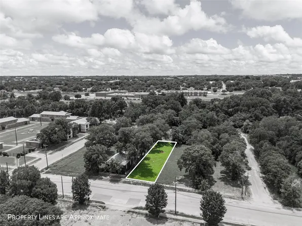 709 S 12th St, Waco, TX 76706