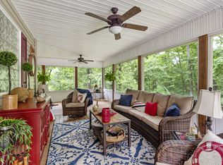 1095 Lakeview Dr, Smithville, TN 37166