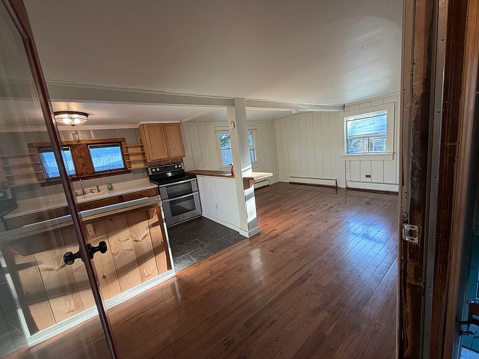1st image of 10 Dusinberre Rd