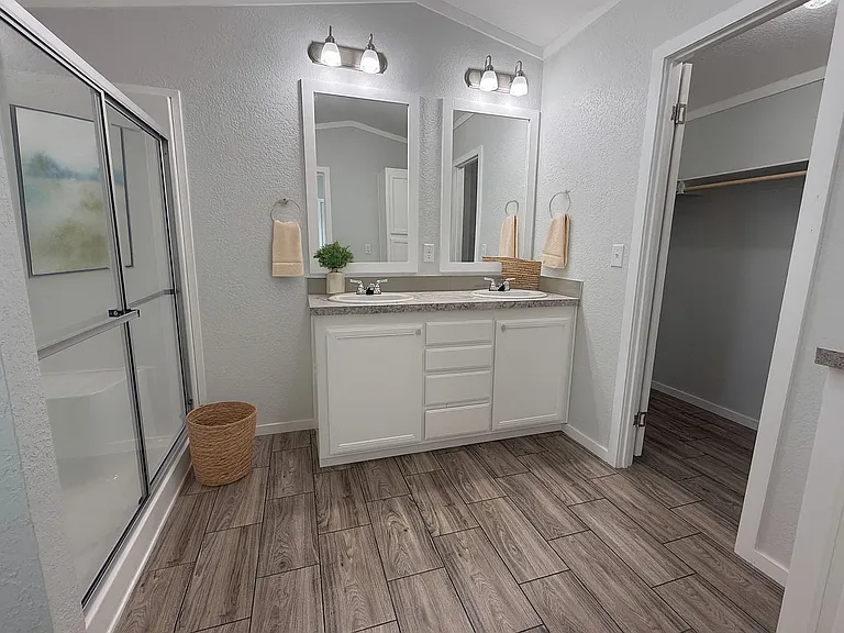 Woodlake Estates (TX) — Photo 57