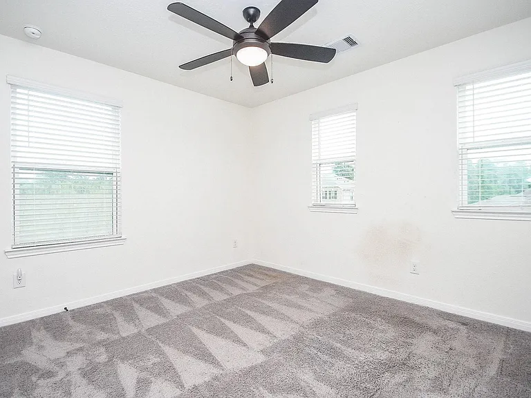 5027 Hickory Deer Ln — Photo 24