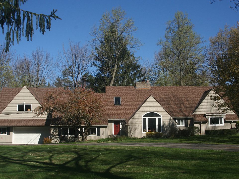 1st image of 5893 Briarhill Dr