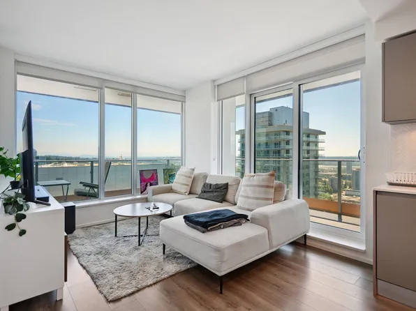 3809 Evergreen Pl #3505, Burnaby, BC V3J 0M1