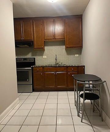 2nd image of 300 25th Ave #1S