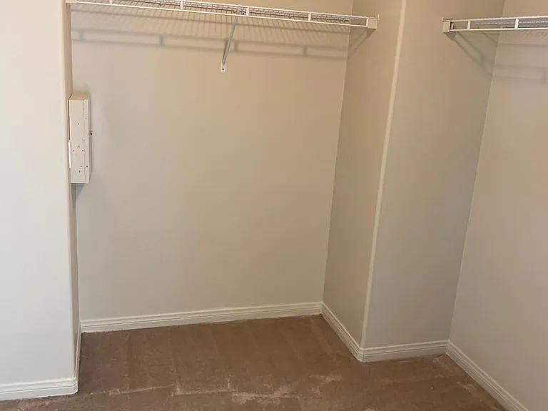 11926 Forest Park Ln — Photo 23