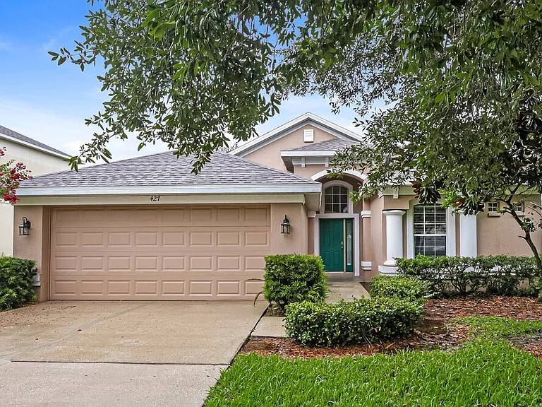 427 Dunaway Dr — Photo 1