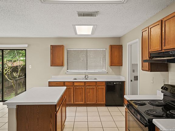 5th image of 15902 TAMPKE PL