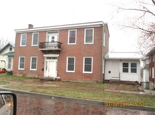 625 4th St, Boonville, MO 65233