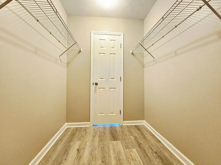 7796 Buttonwood Ave — Photo 10