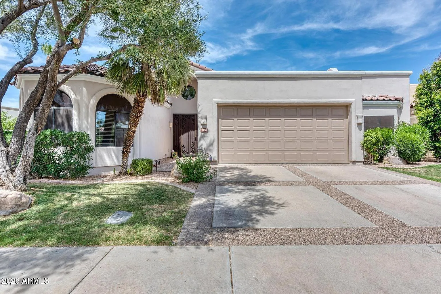 3 bed, 2.5 bath, 2843 sqft, $5,500 — Photo 2