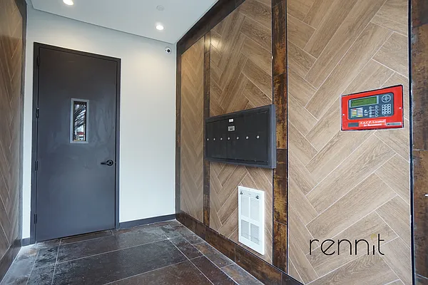 Rented by Rennit Inc. | media 32