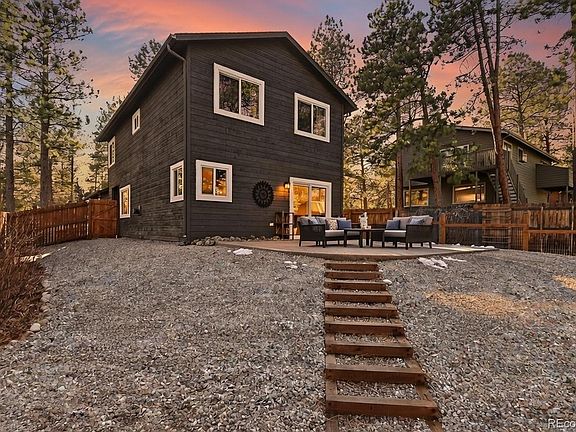 4th image of 30243 Hilltop Drive