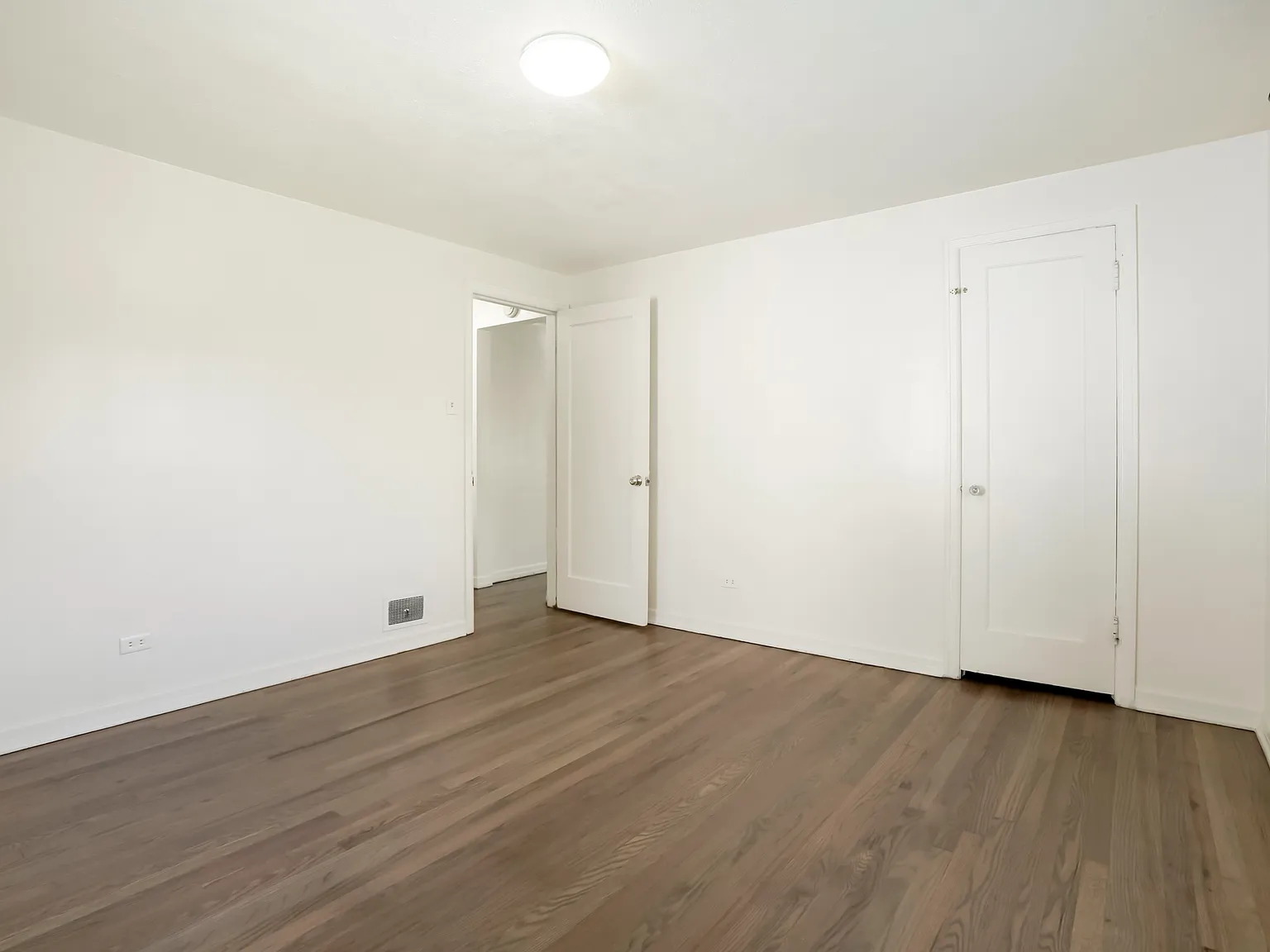 2 bed, 845 sqft, $2,500 — Photo 3