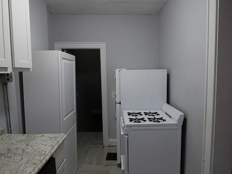 2540 Neil Ave — Photo 3