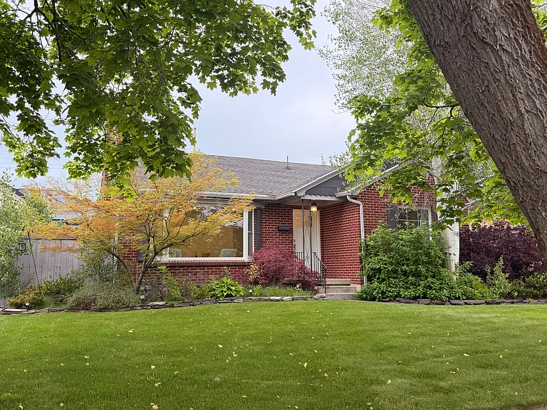 1869 E Bryan Ave — Photo 1