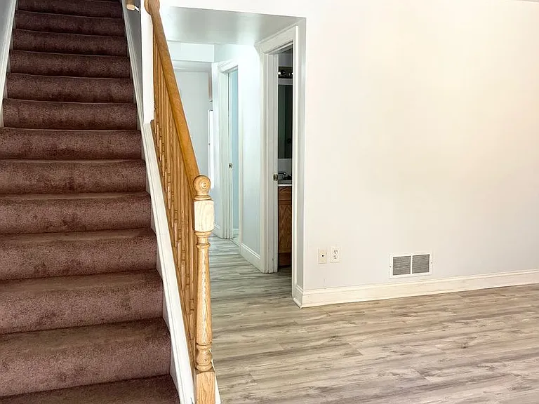 2527 S 18th St #1 — Photo 4