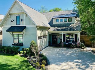 305 SW 3rd St, Bentonville, AR 72712