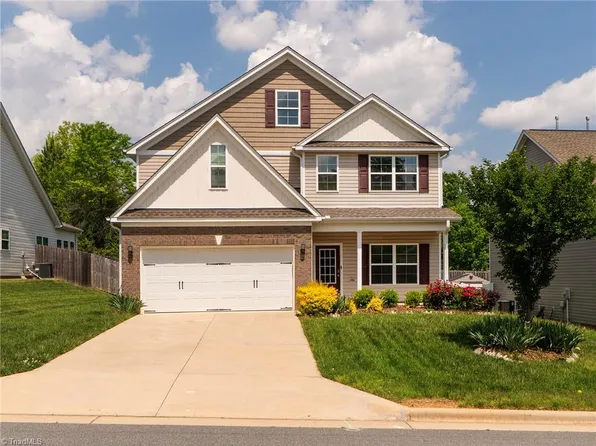 6727 Barton Creek Dr, Whitsett, NC 27377