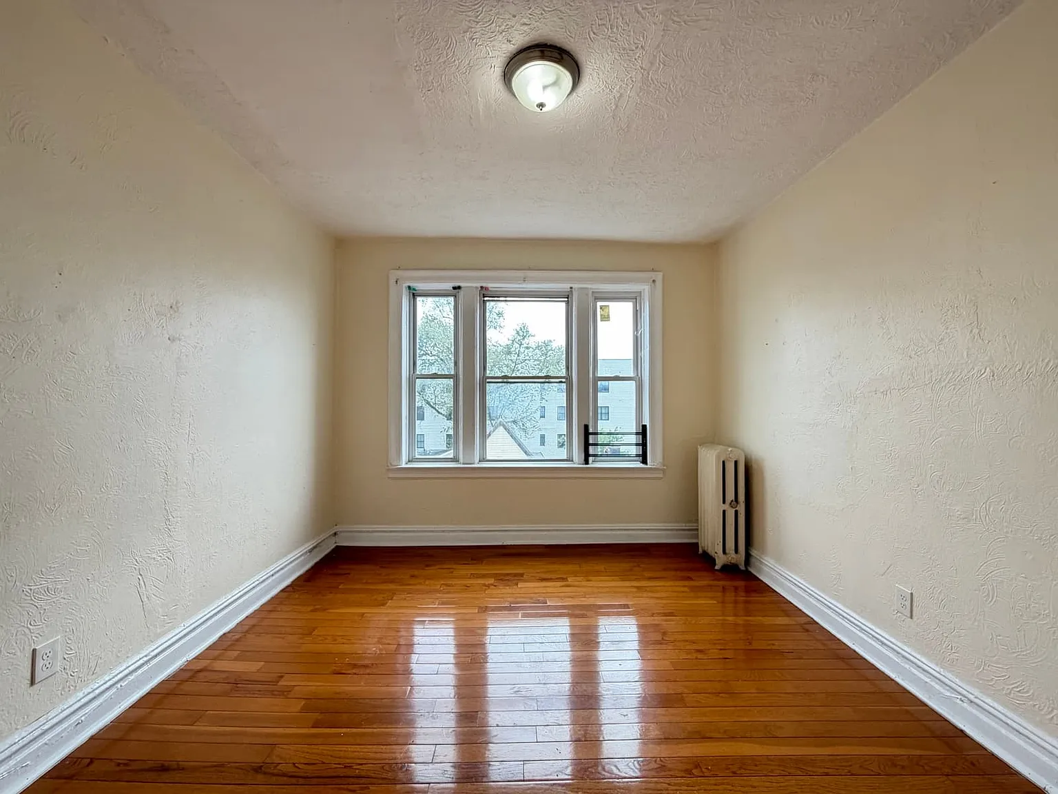 1 bed, 650 sqft, $1,695 — Photo 2