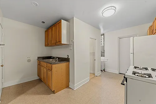 158 Willow St Photo 1