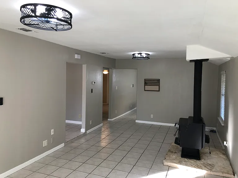 612 S Plant Ave — Photo 16