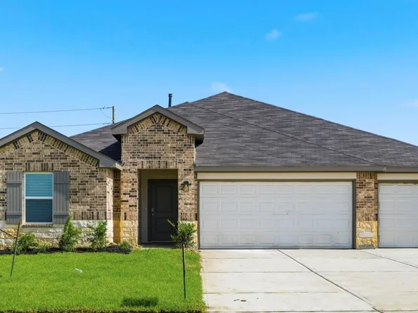111 Wildflower Ln, Dayton, TX 77535