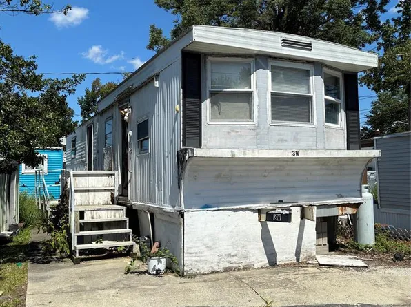3 W 5th St, Moonachie, NJ 07074