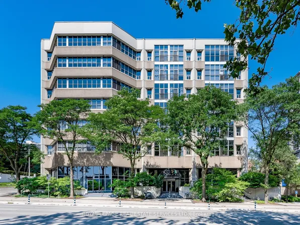 66 Bay St S #401, Hamilton, ON L8P 4Z6