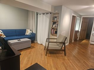 2128 W Dickens Ave #B, Chicago, IL 60647