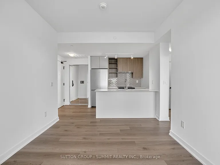 2075 Lakeshore Rd #2401 — Photo 4
