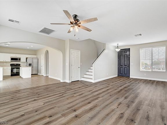 5th image of 567 E Pinetop Lake St