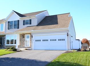 5145 Field View Dr, Mount Joy, PA 17552