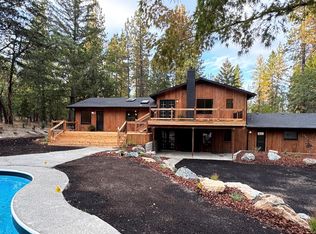 211 College Dr, Grants Pass, OR 97527