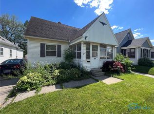 1479 Crestwood Rd, Toledo, OH 43612
