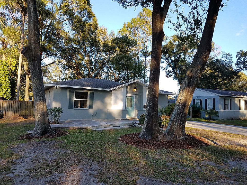 1st image of 1011 W Berry Ave