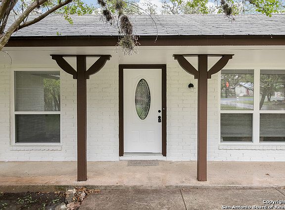 4th image of 27628 Bonn Mountain St