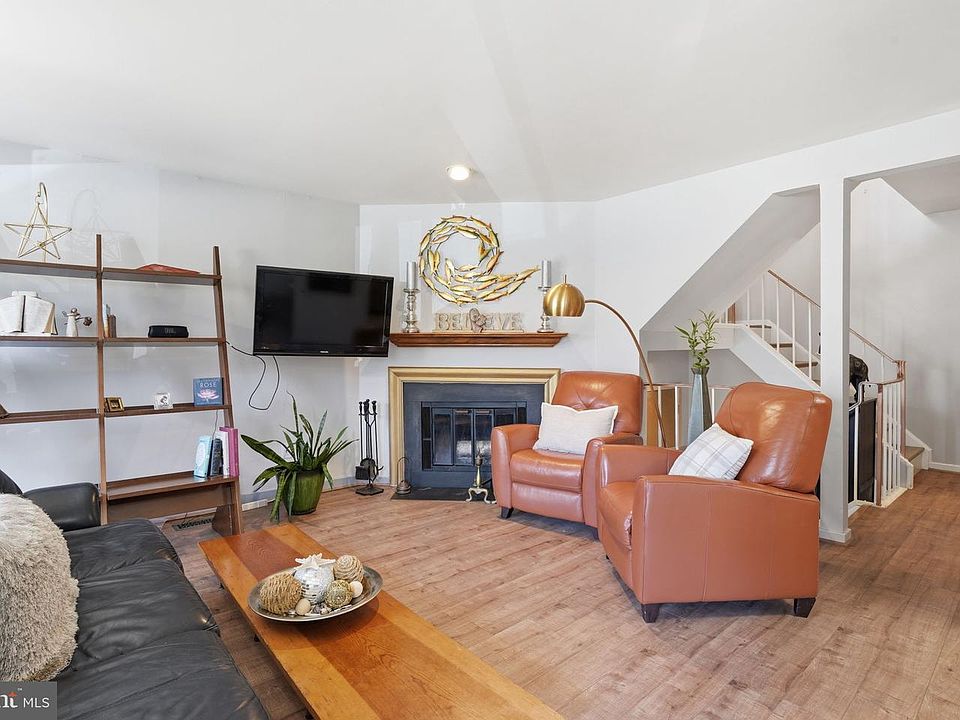 1st image of 18753 Pier Point Pl