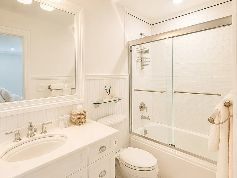 13 Dering Ln — Photo 17