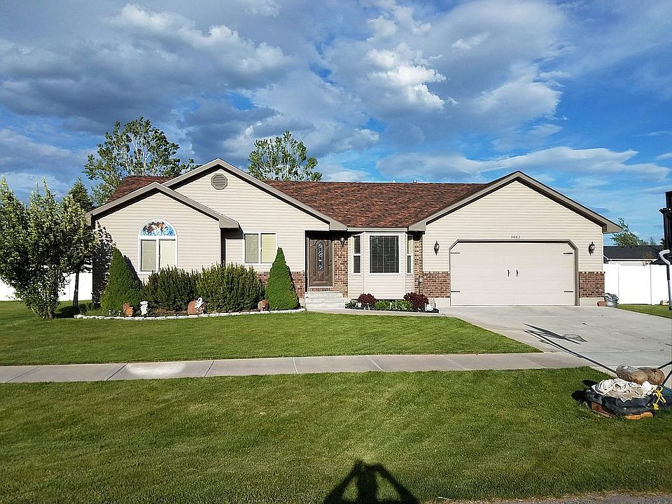1st image of 3062 N Wildflower Dr