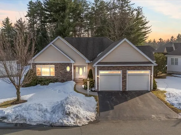 18 Stone Castle Dr #76, Methuen, MA 01844