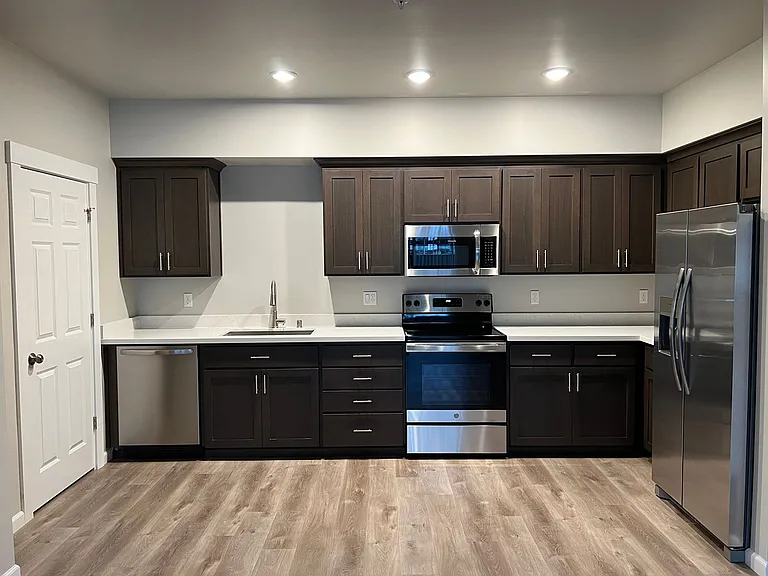 410 Apartments in Beautiful Bonney Lake, Washington — Photo 17